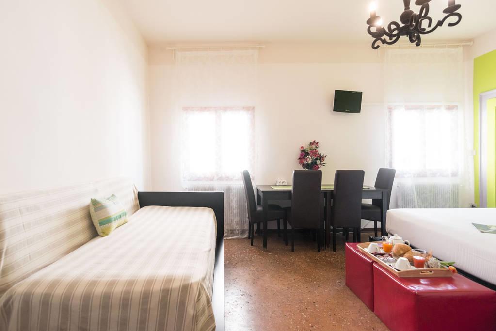 מלון ונציה Residenza Quaggio Ca' Grimani מראה חיצוני תמונה